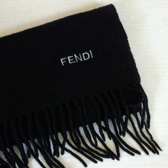SOLD! Vintage Fendi Wool Scarf - Picture 4 of 6