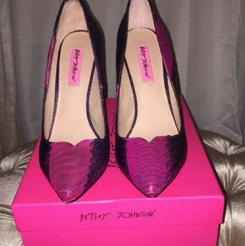 Betsey Johnson Pumps
