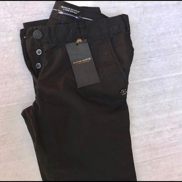 *SOLD* Black skinny pants - Picture 2 of 3