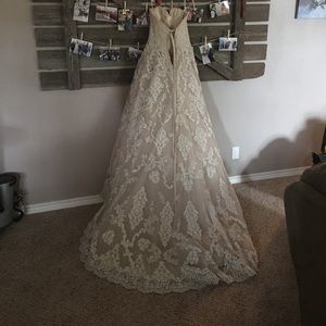 Wedding dress