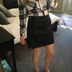 Faux leather mini skirt