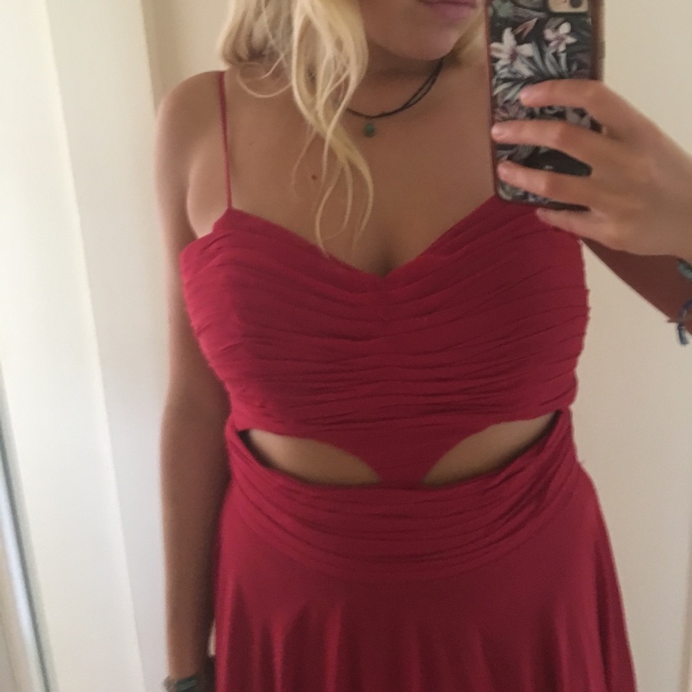 Cut-Out Prom Dress - Picture 3 of 5