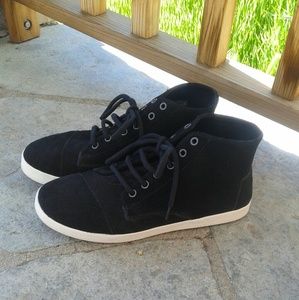 Toms hi top sneakers.