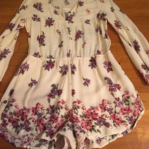 Light pink flower romper