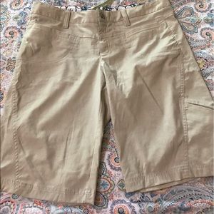Athleta size 10 khaki Bermuda shorts