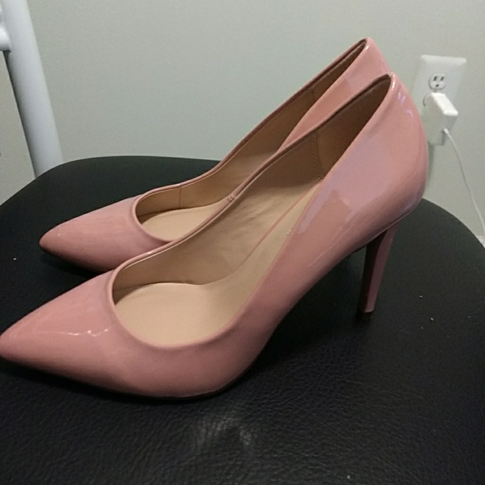 Dorothy Perkins blush patent leather pumps