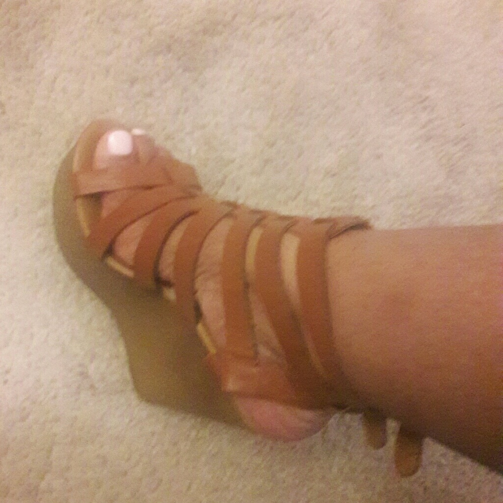 Tan Wedges - Picture 2 of 2
