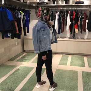 Meet your Posher, Angela