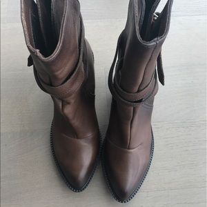 Diesel Brown Boots /love the details (no filter)