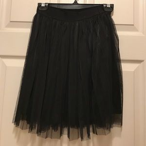 Forever 21 Blk tulle, lined  skirt
