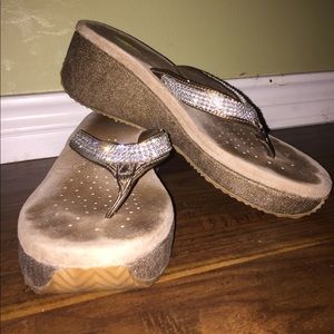 Volatile wedge sandals