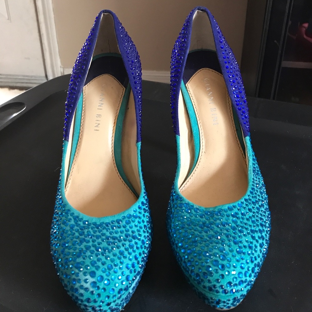 Gianni BINI colored high heels!
