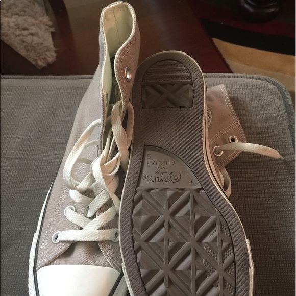 Gray Converse - Picture 2 of 2