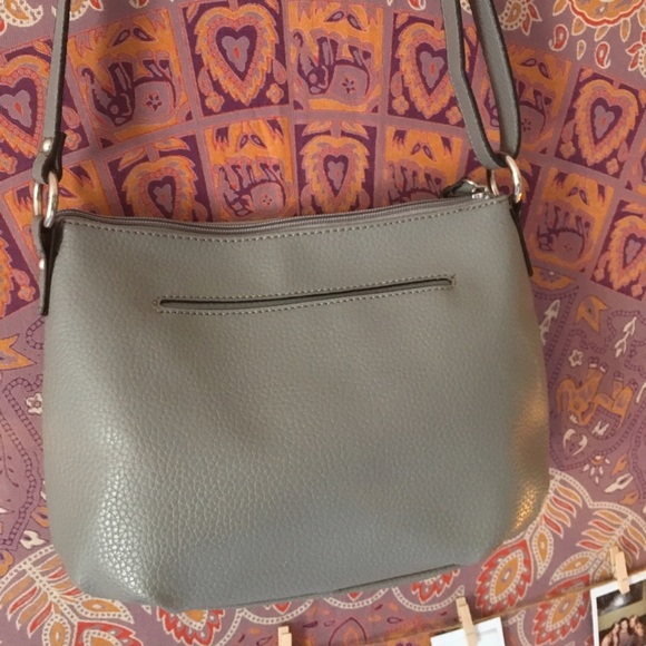 NWOT grey Dana Buchman purse! - Picture 2 of 4
