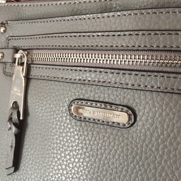NWOT grey Dana Buchman purse! - Picture 4 of 4