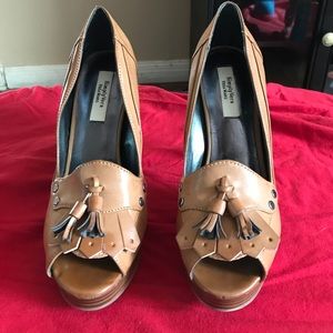 Vera Wang Heels