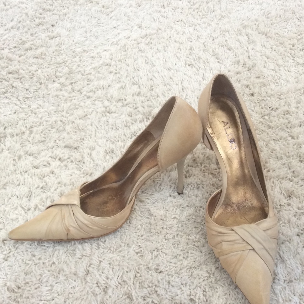 Size 9 Aldo heels