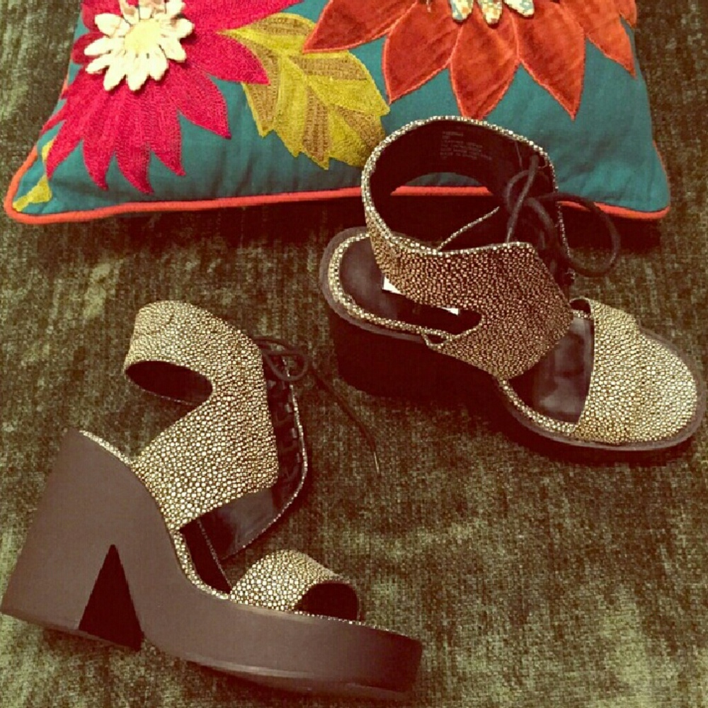 Steve Madden Sandals