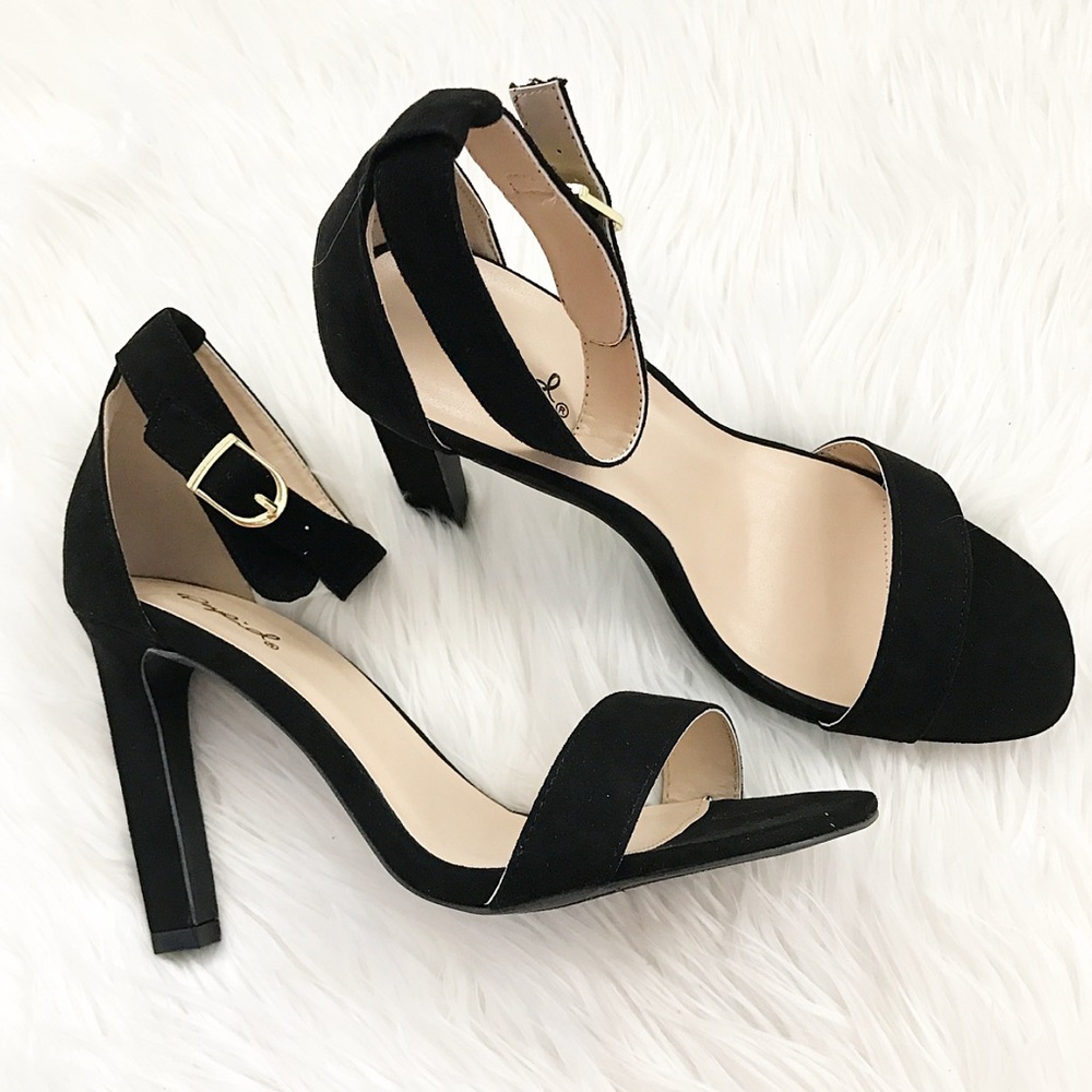 Everyday Black Heels✨ - Picture 3 of 5