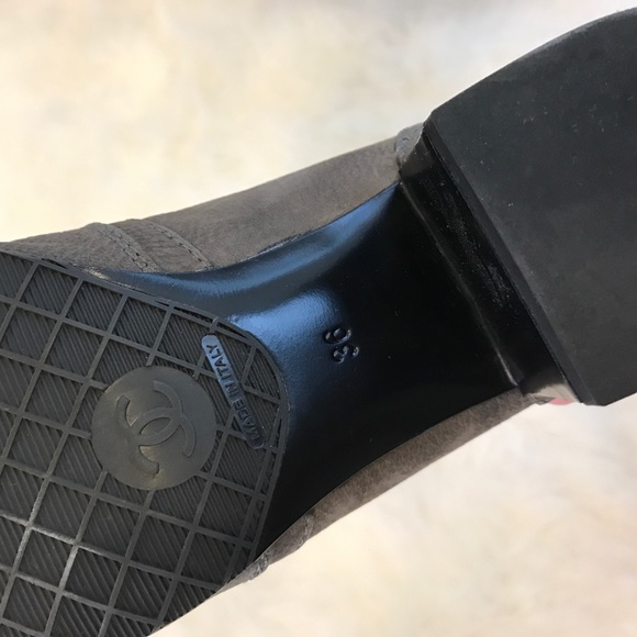Authentic Chanel booties. Gray. Size 36. $750.00 - Picture 5 of 7
