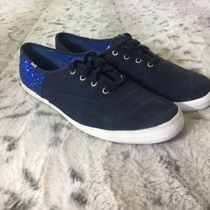 Women's blue keds