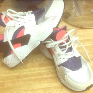 Nike huaraches size 8 rare colors!