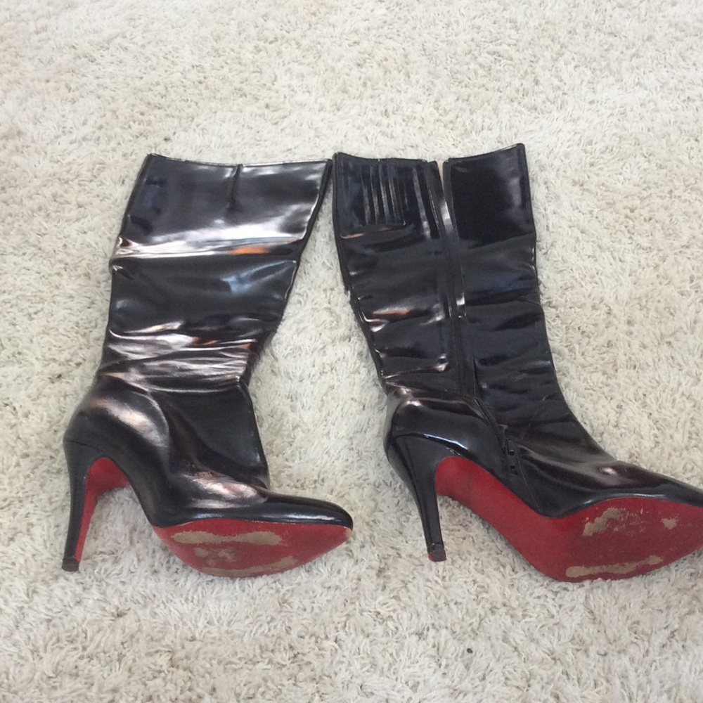 Black Christian louboutin size 9 boots