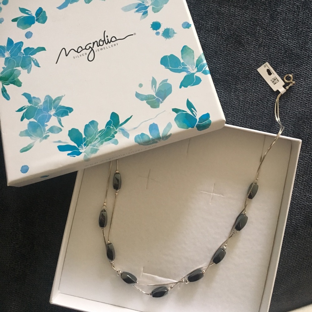 Magnolia silver jewelry necklace