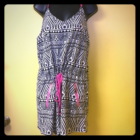 Summer romper - Picture 1 of 4
