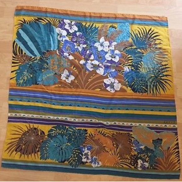 Gucci Accessories - Vintage GUCCI silk scarf