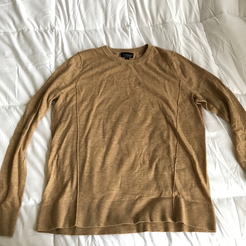 Light camel sweater top
