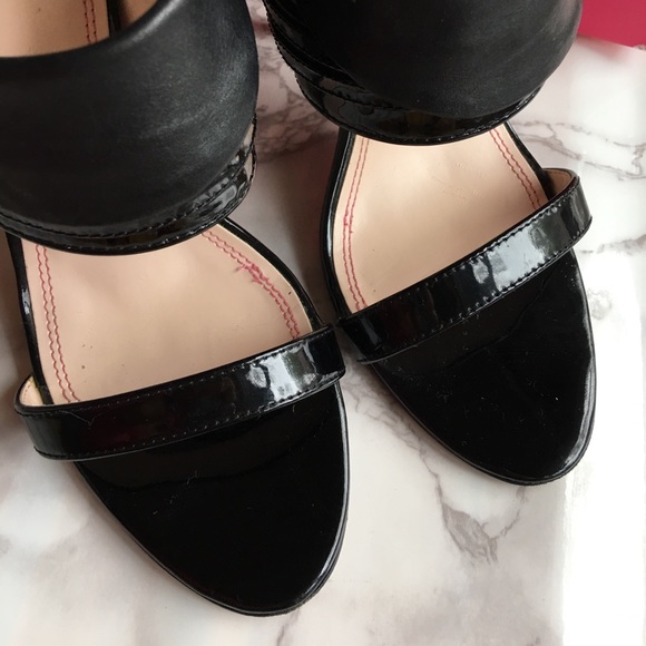 SOLD Tracy Reese Plenty leather black heels de - Picture 6 of 8