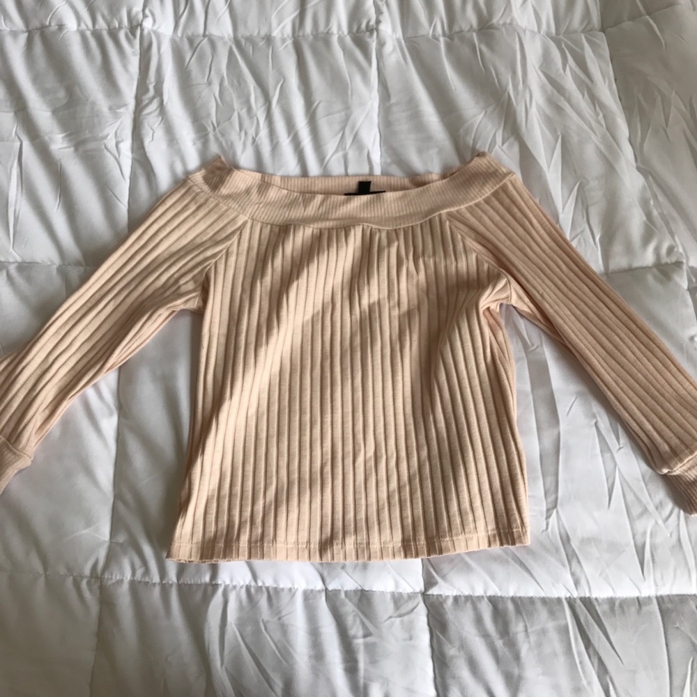 Pale pink cropped off the shoulder top