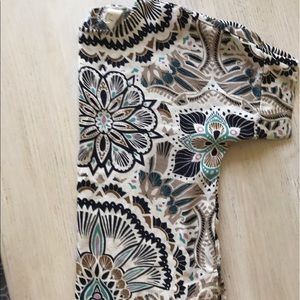 H&M cream blouse with flower designs