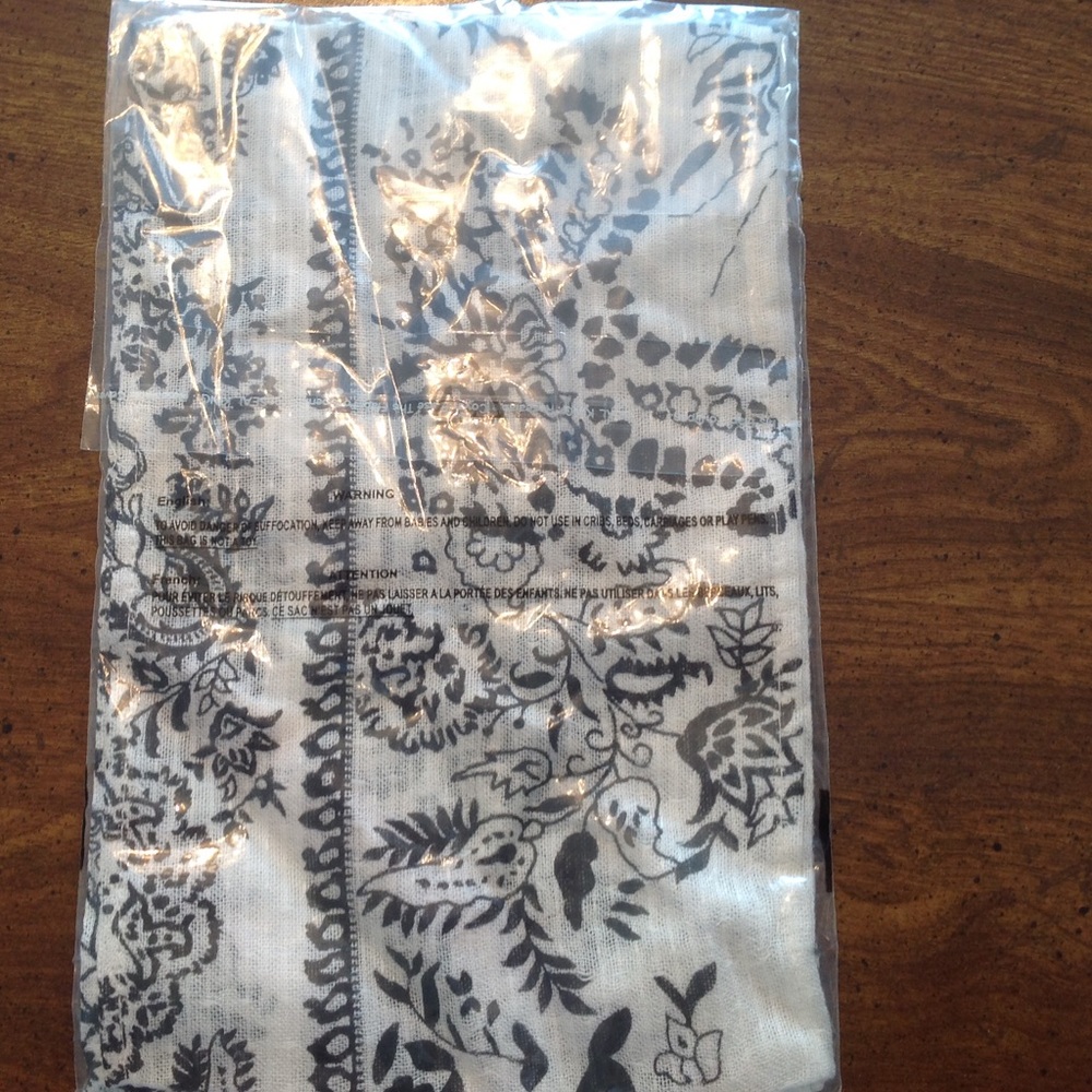 Michael Stars scarf NWT