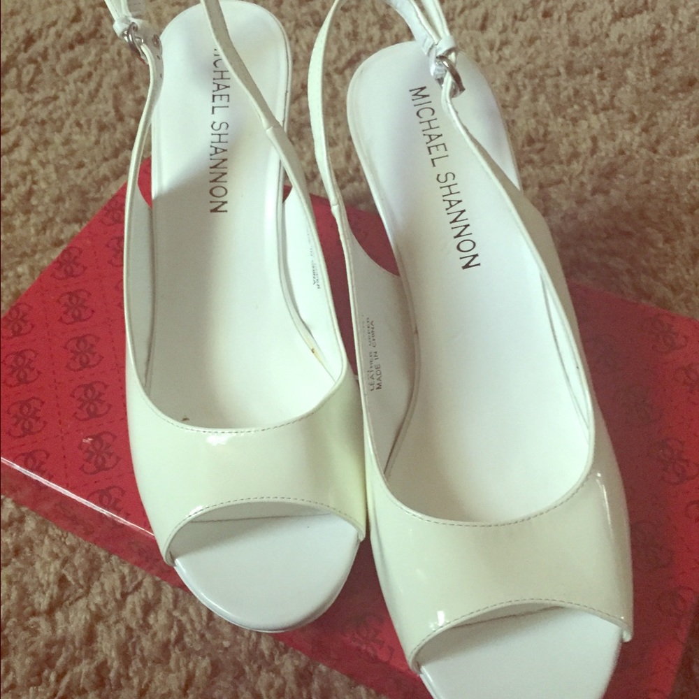 Sling back shoes