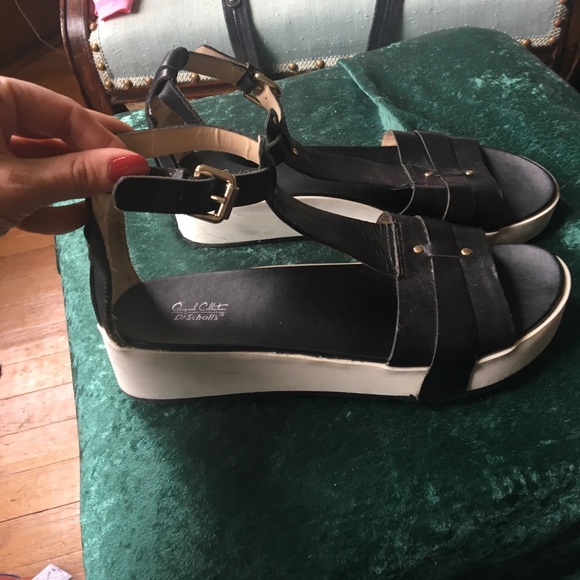 Dr Scholls original sandals . Almost new! - Picture 2 of 3