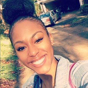 Meet your Posher, Melodee