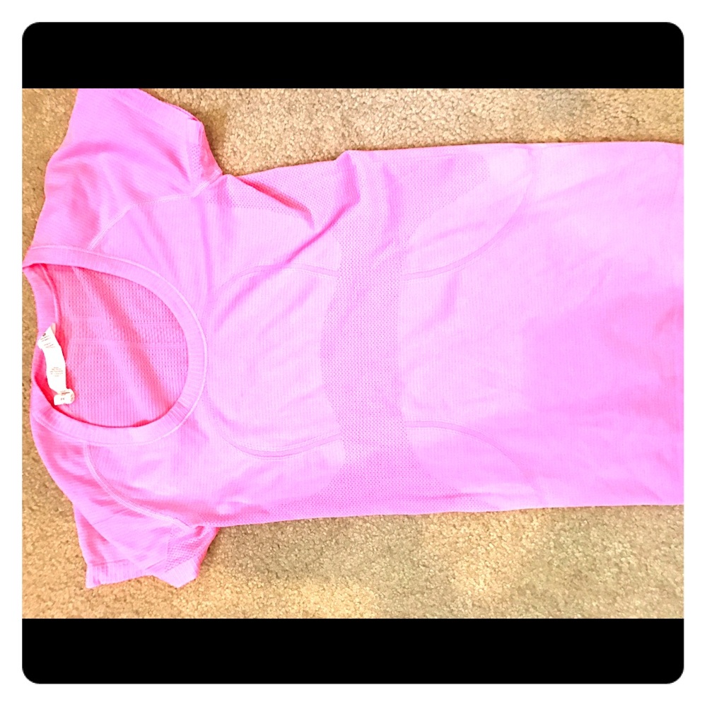 Lulu lemon NWOT tshirt like top