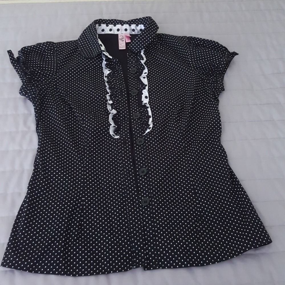 Polka dot black and write blouse