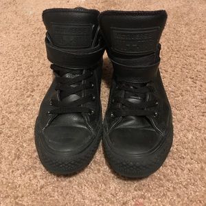 Black leather converse