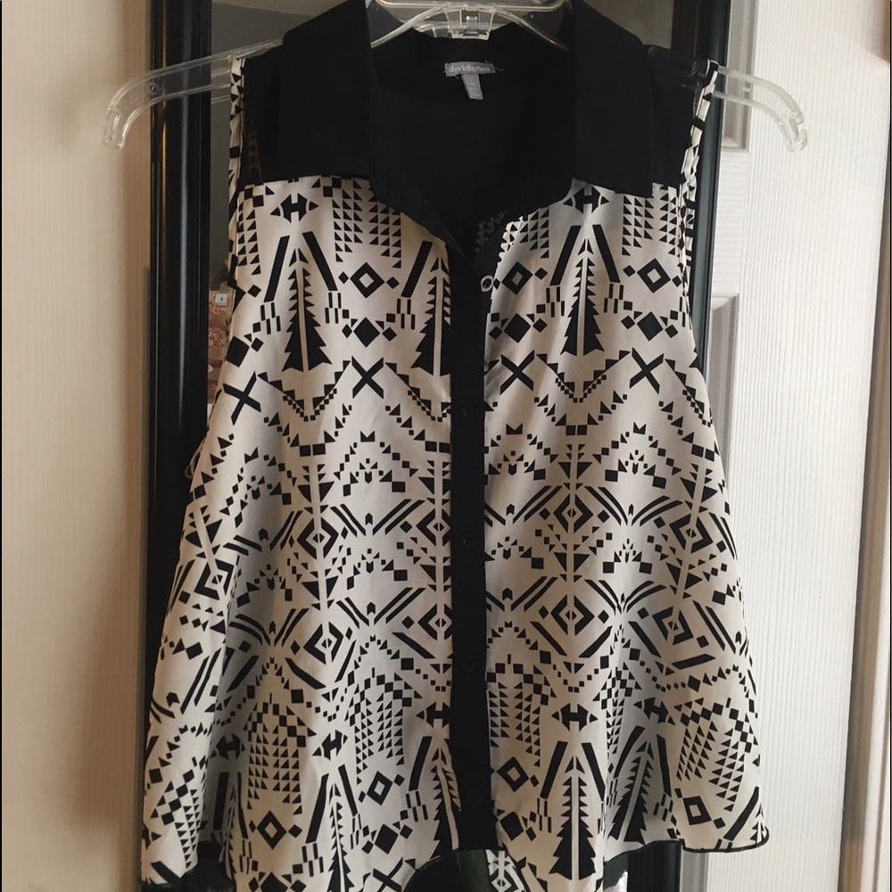 Black and white tribal print tank top