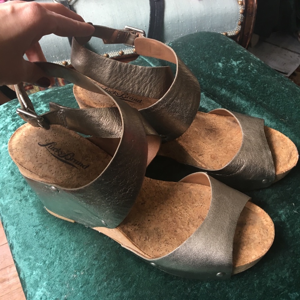 Lucky brand pewter sandals