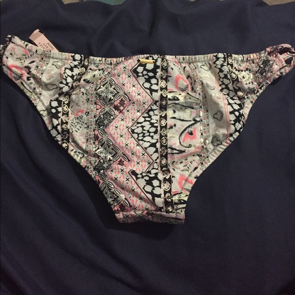 Victoria's Secret Bathing Suit Bottoms - Picture 2 of 3