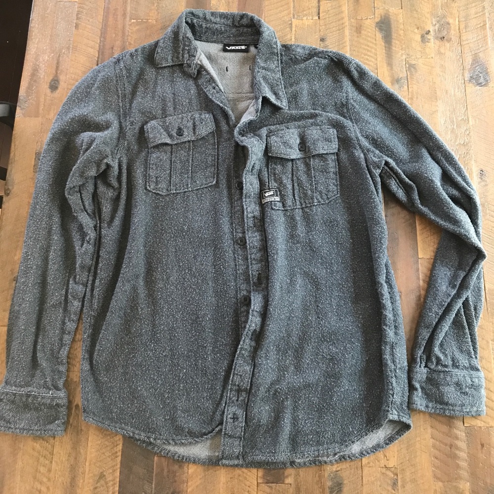 VANS men's button down, pocket shirt.