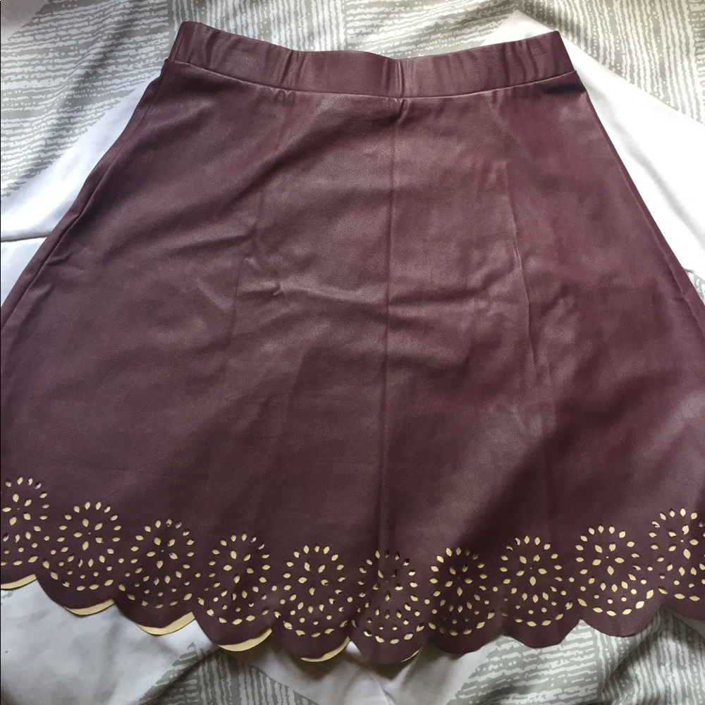 Burgundy faux leather mini skirt