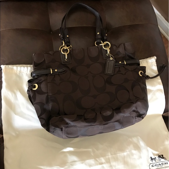 Coach purse - Picture 1 of 3