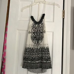 No boundaries halter black white neckline top