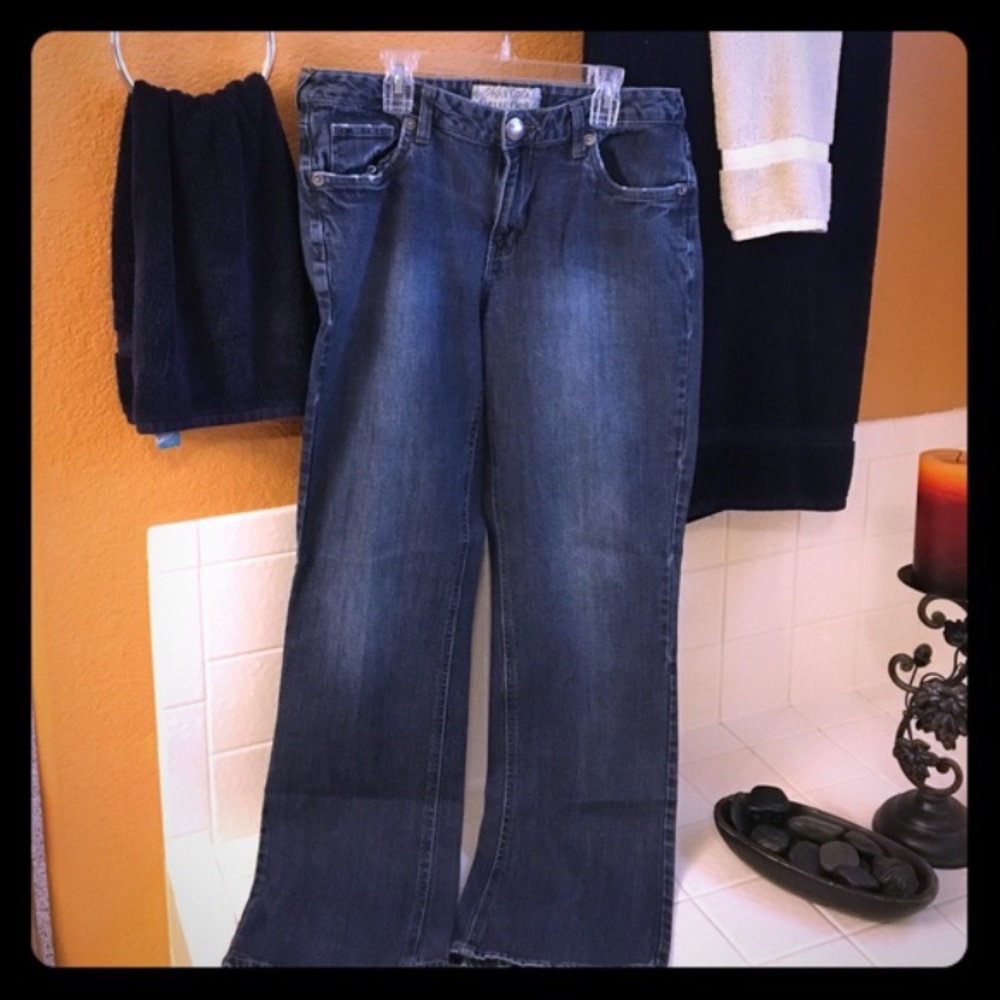 Natural Reflections Jeans