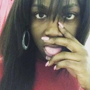 Meet your Posher, Sasha